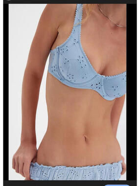 Free People Intimately Home Grown Stretch Cotton Eyelet UW Bra Sz 36C NWT Blue